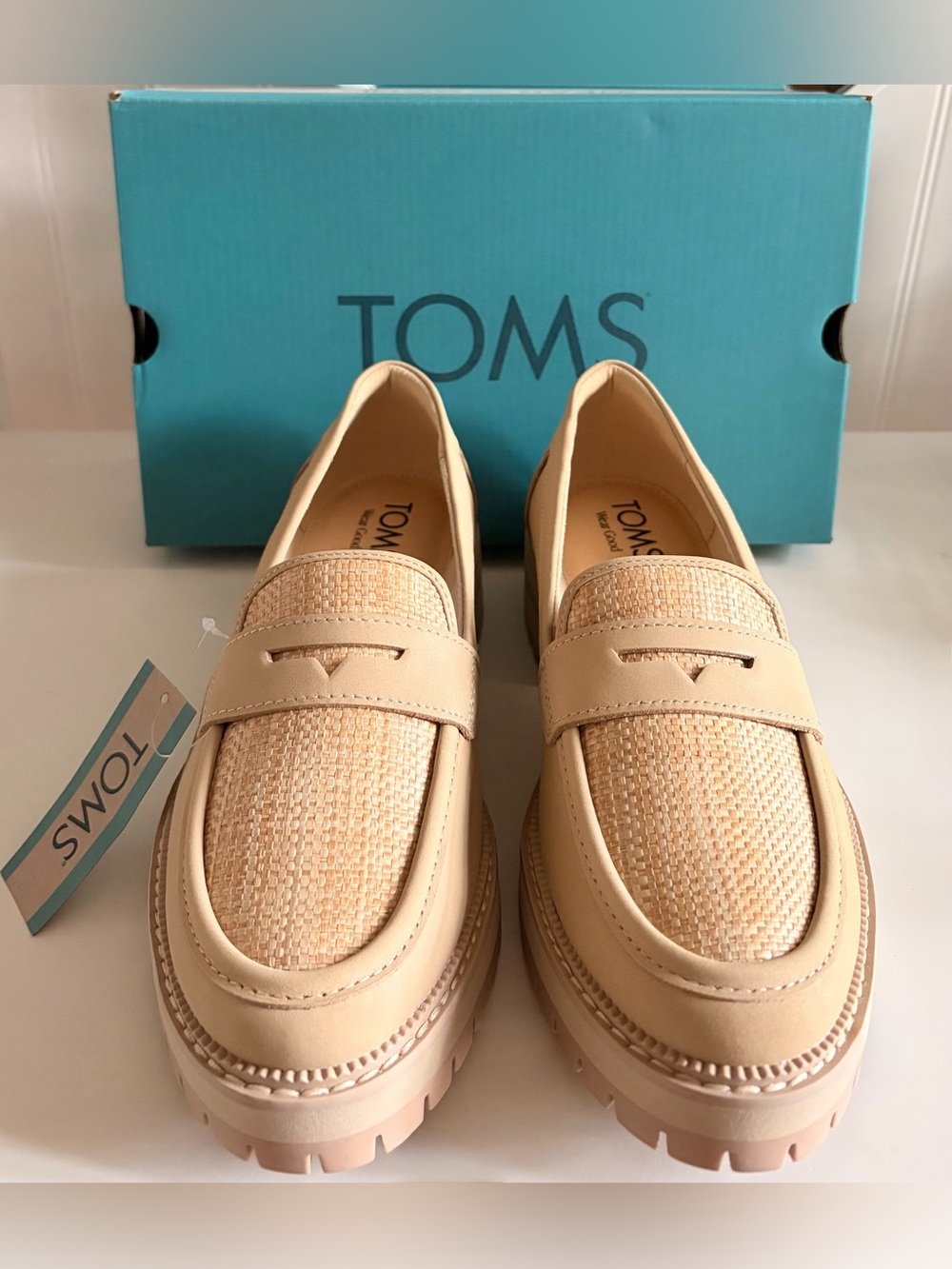 TOMS Women's Beige Leather Raffia Lug Sole Loafers - Picture 4 of 8